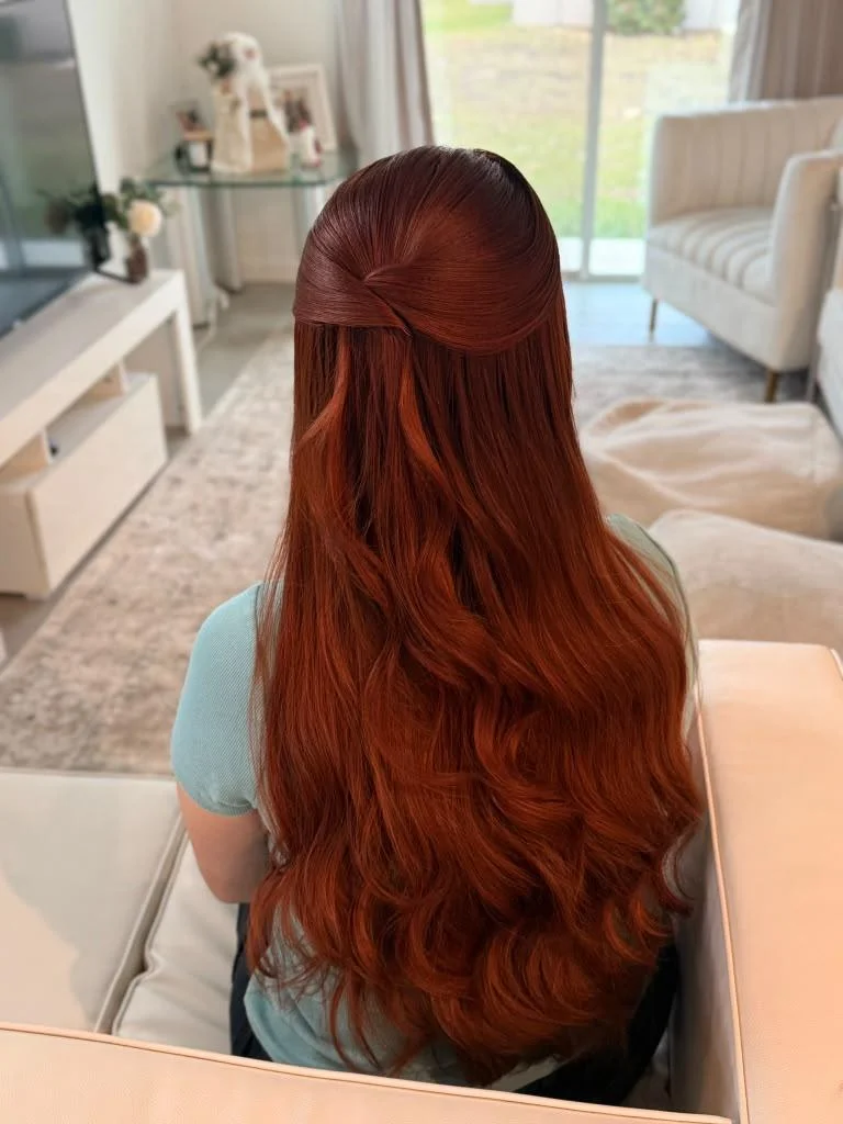 Waves & Curls by Miriã Cotrim