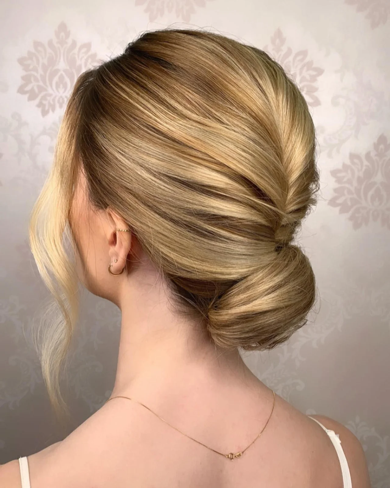 Updos by Miriã Cotrim
