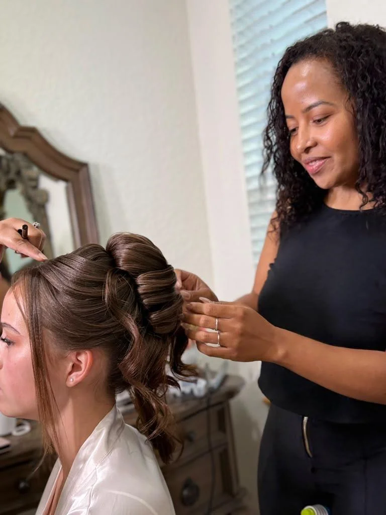 Hair styling by Miriã Cotrim