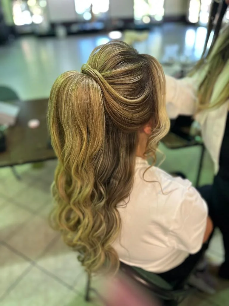 Ponytails by Miriã Cotrim